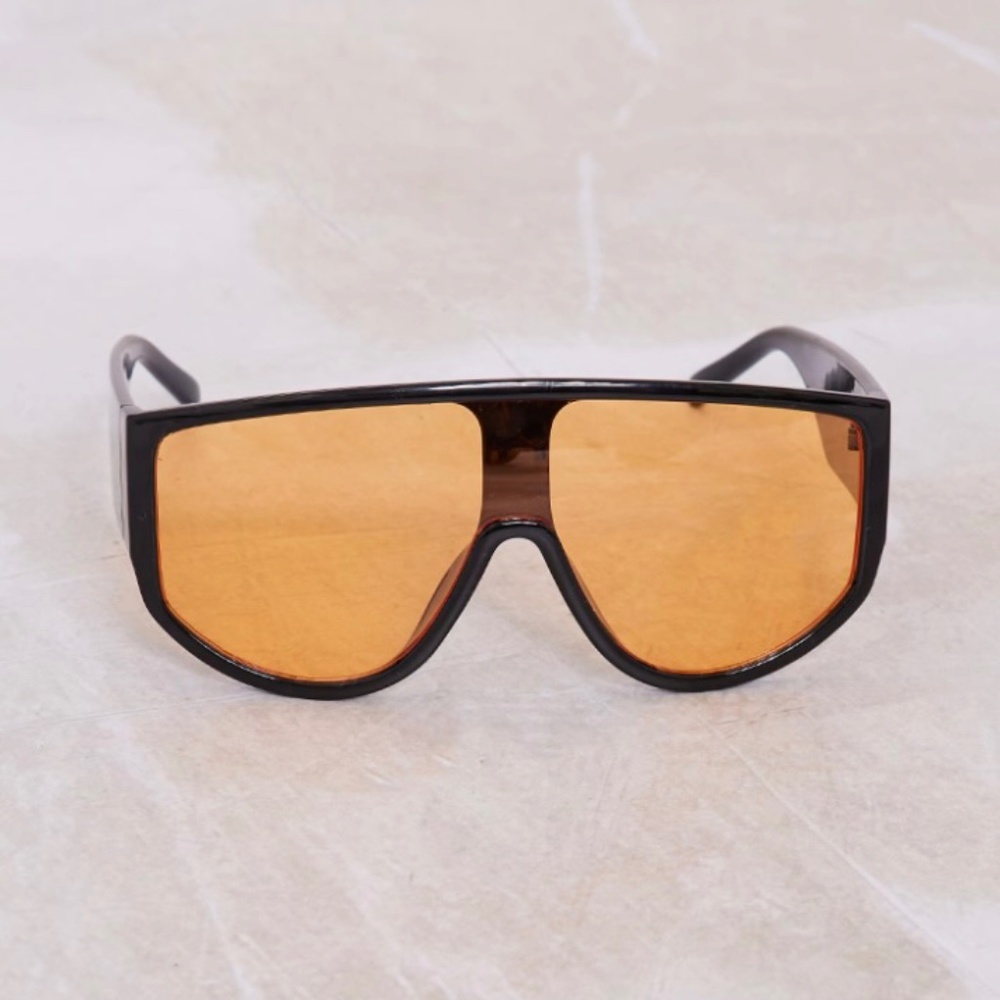 1180 NWT PrettyLittleThing Oversized Visor Sunglasses – One Size – Black Orange - Picture 2 of 9